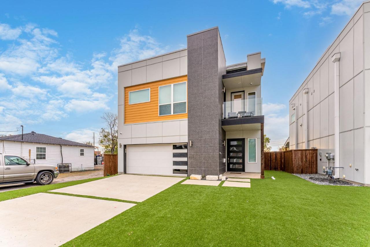 Luxury Home With Rooftop Views ดัลลัส ภายนอก รูปภาพ