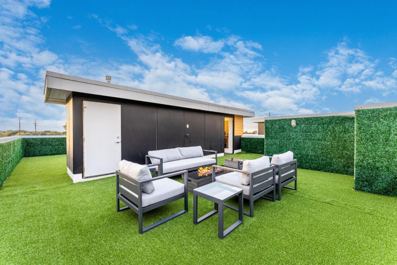 Luxury Home With Rooftop Views ดัลลัส ภายนอก รูปภาพ